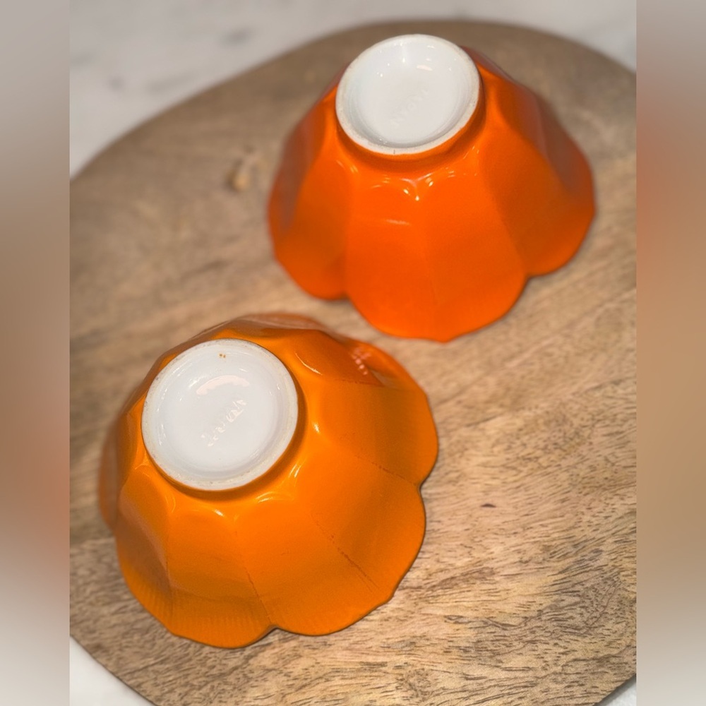 Two Vintage Lotus Japanese Rice Bowls. - Picture 5 of 7